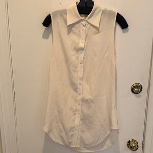 bebe Cream Sleeveless Button-Down Shirt